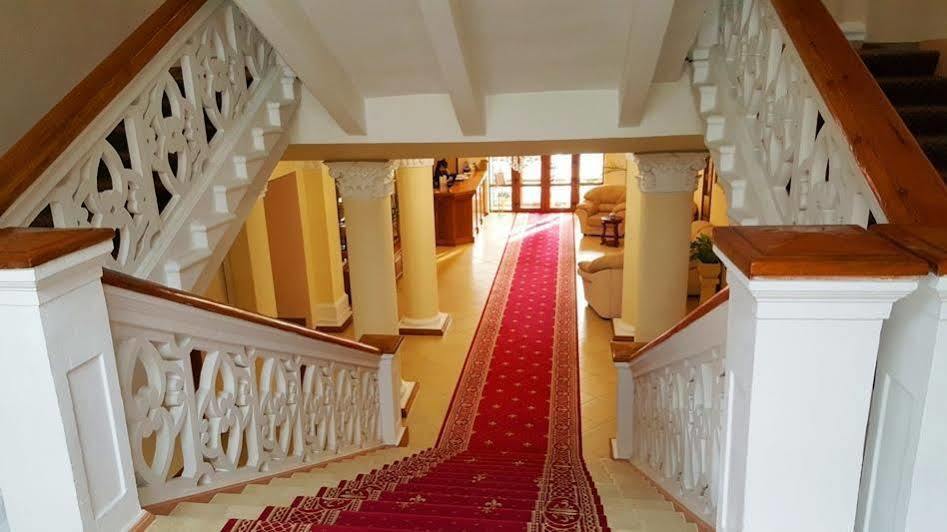 Grand Kavkaz Hotel Νάλτσικ Εξωτερικό φωτογραφία